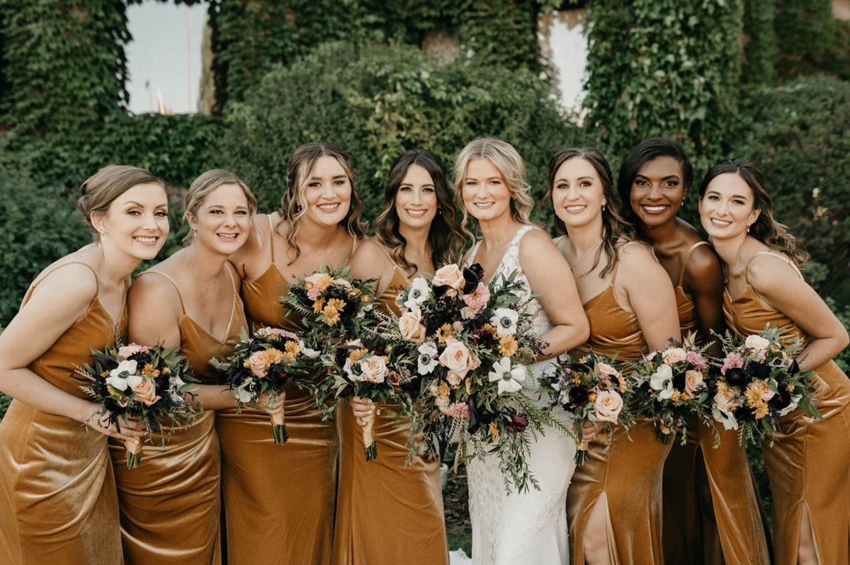 Bride and groom Van Dusen Mansion fall wedding 