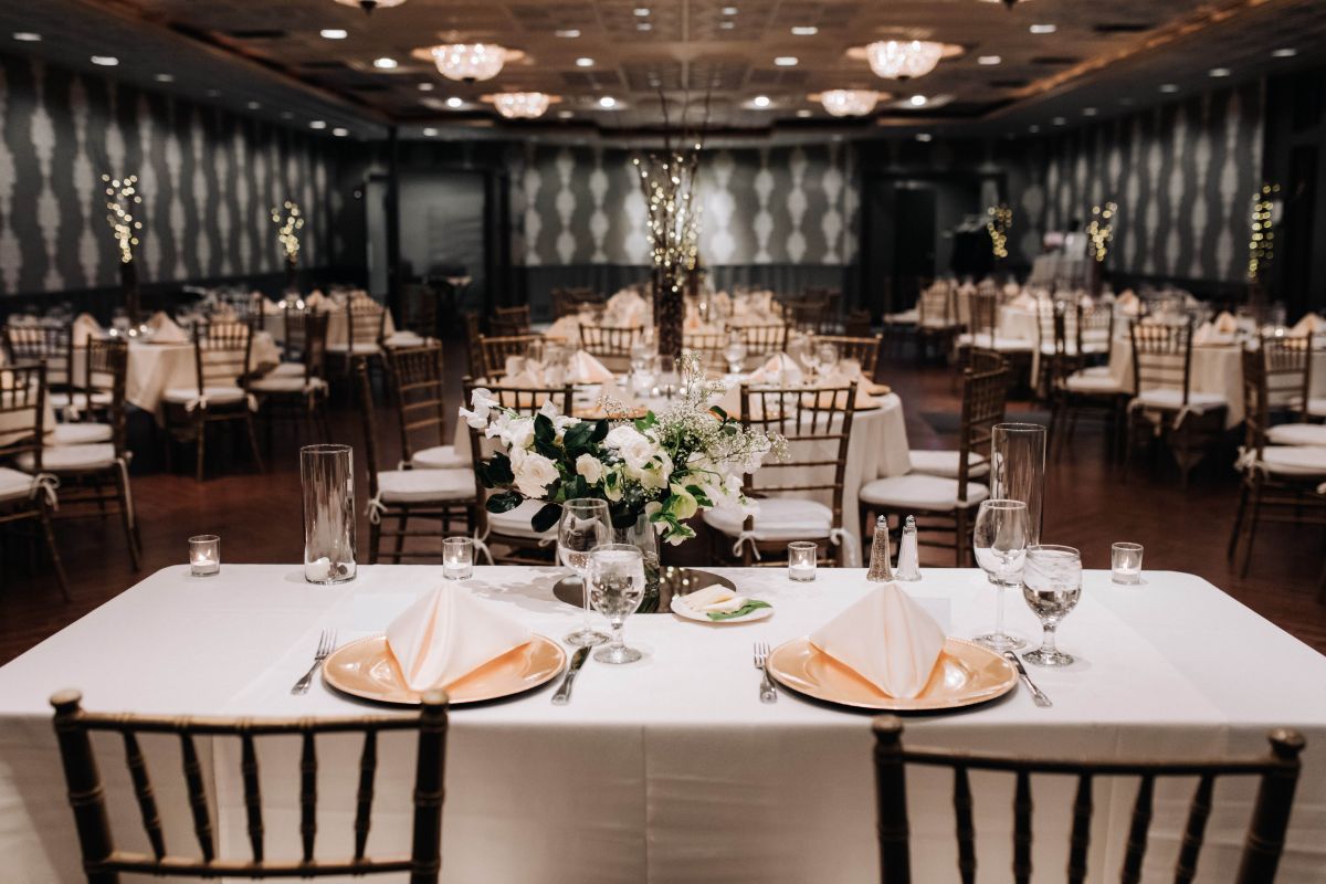 Van Dusen Mansion winter wedding 