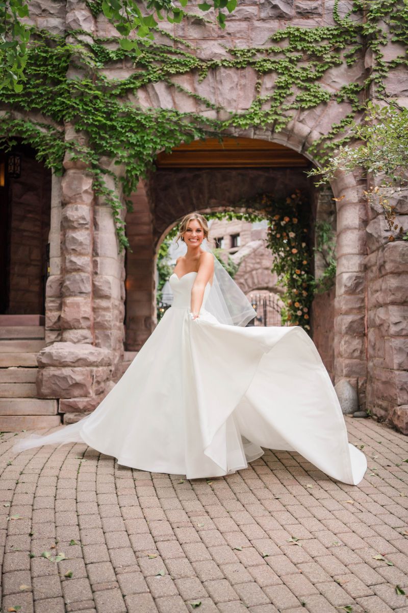 Van Dusen Mansion summer wedding 