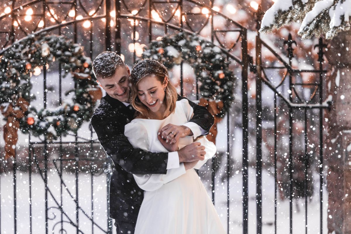 Van Dusen Mansion winter wedding 