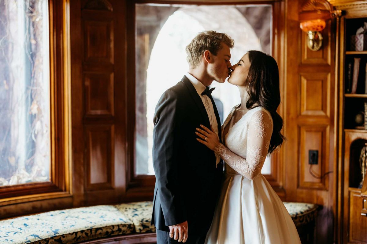 Van Dusen Mansion winter wedding 