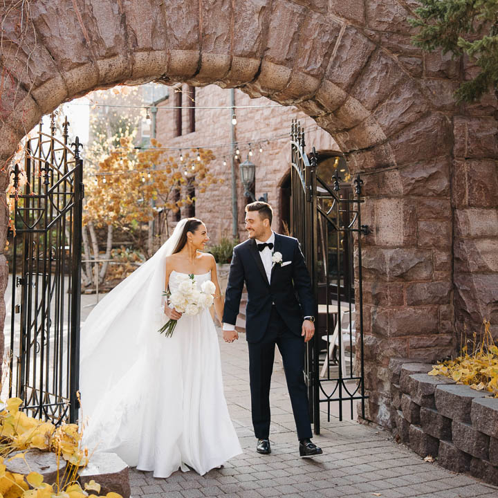 Elisa&AndrewWarren-VDM-JenniferJanePhotography-resized-90.jpg